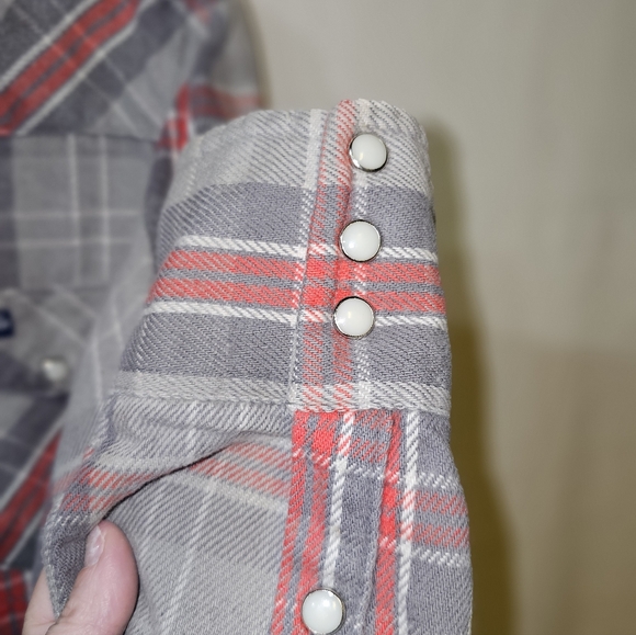 Wrangler Men's Casual Plaid Shirt - Red and Gray - Picture 5 of 12